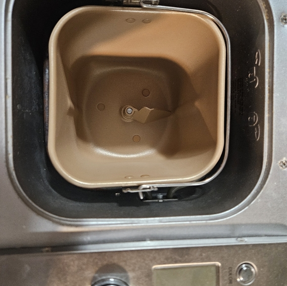 Bread machine - Picture 3 of 4